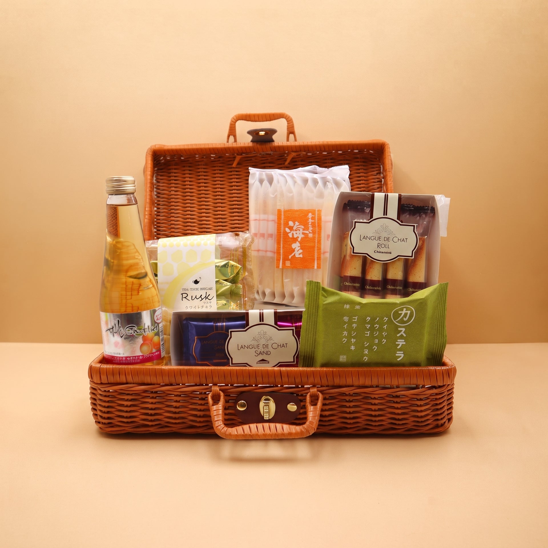 The Hamper HK 白桃抹茶禮籃 香港即日免費送貨 Châteraisé 白桃氣泡酒抹茶長崎蛋糕禮籃